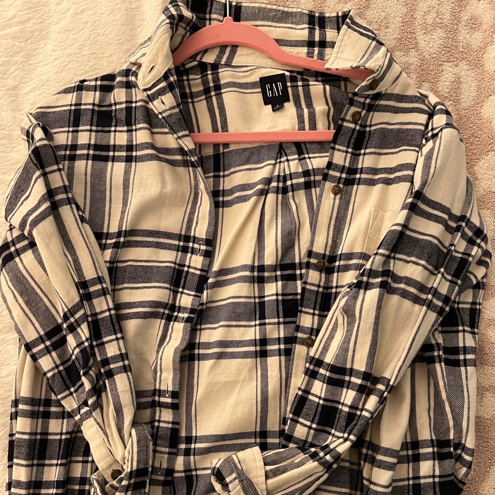 SMALL GAP FLANNEL NWOT